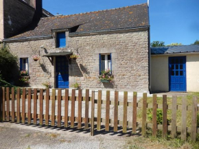 Hotels in Questembert